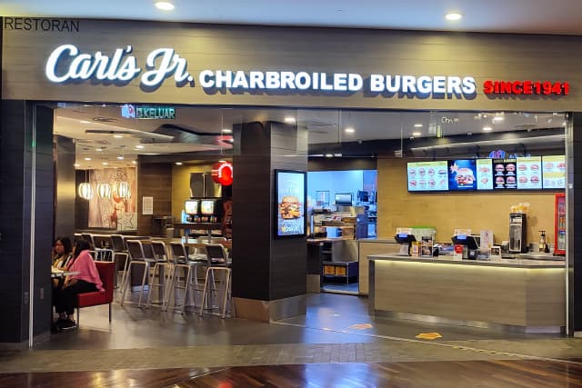 Carl's Jr. – Mid Valley Megamall restaurant