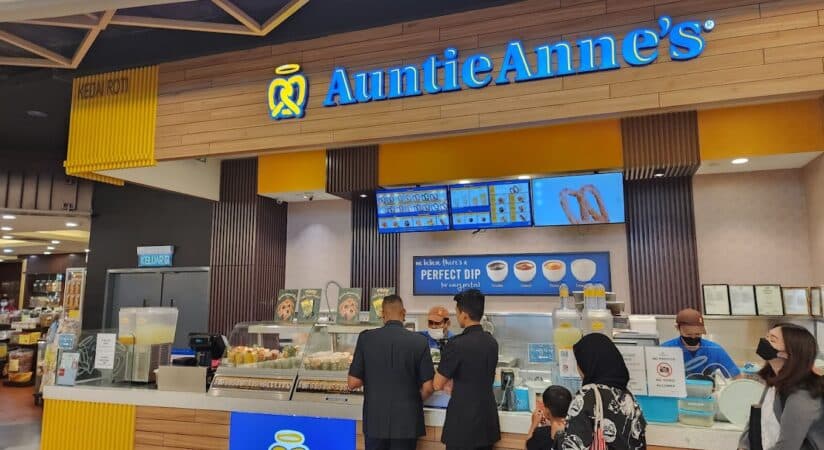 Auntie Anne's @ Mid Valley Megamall restaurant