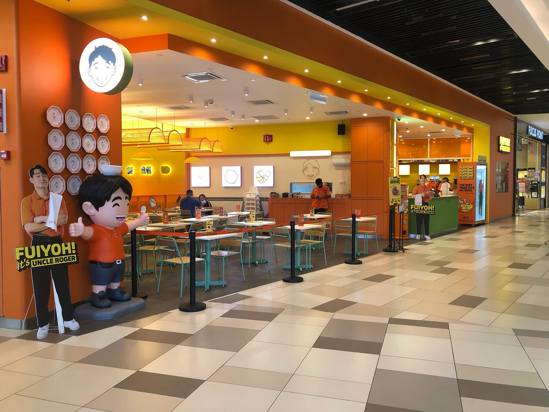 FUIYOH! It’s UNCLE ROGER @ MyTOWN Shopping Centre restaurant