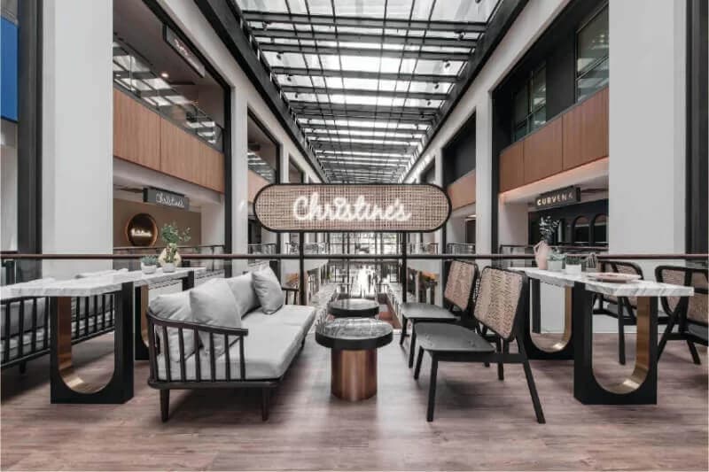 Christine's Bakery, Publika cover